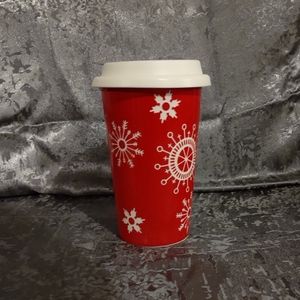 NEW  5.5"H Red/White Snowflake Travellers Mug/Cup.  Holiday  Tea/Coffee